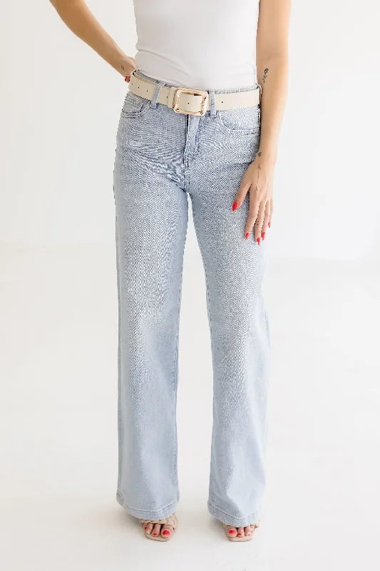 Lilly High Rise Wide Leg Jeans Light Wash